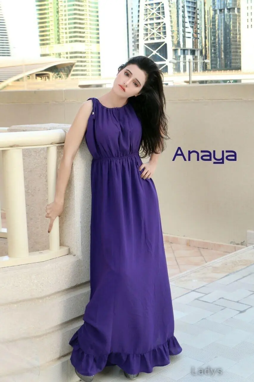 Anaya Indian Girl, 21 years old Dubai escort girl with big tits, height 166 sm, Weight  kg