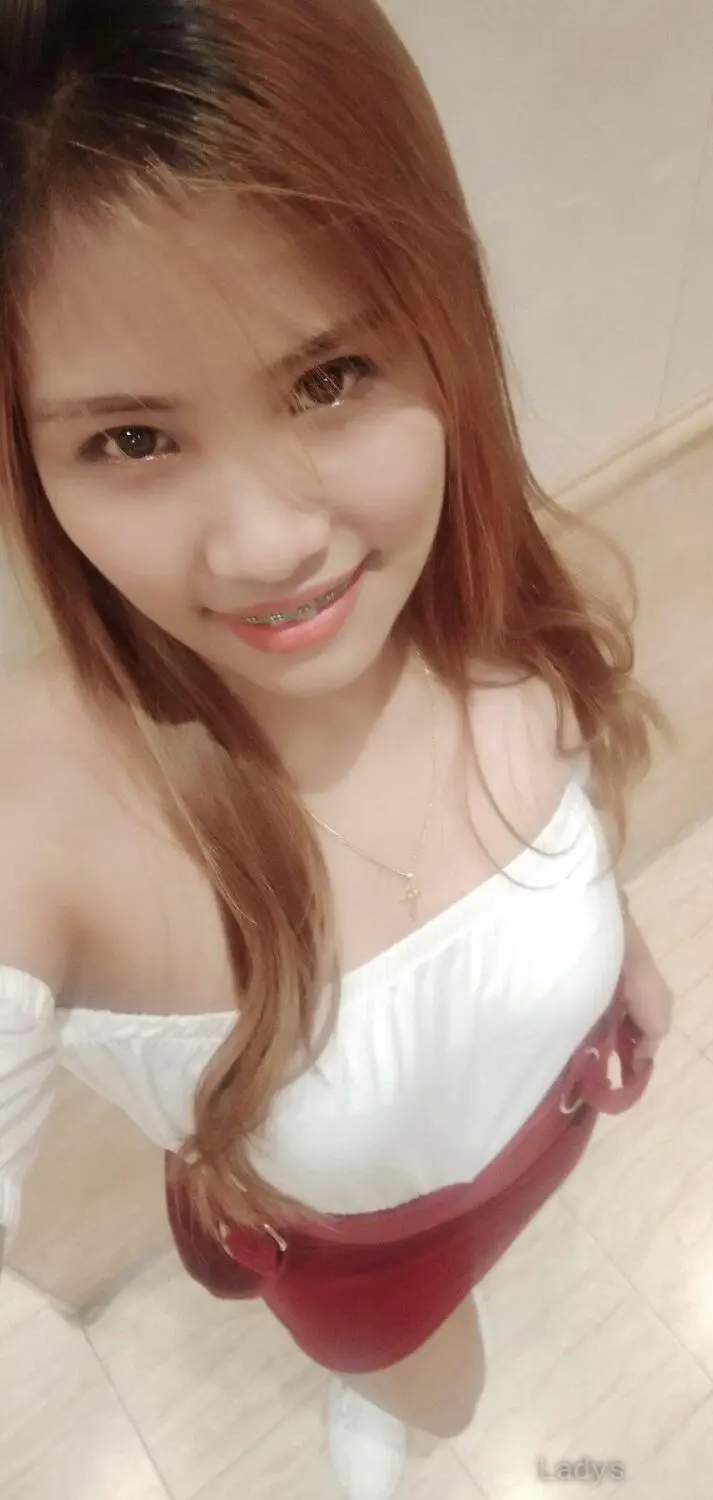 Angeline, 27 years old Dubai escort girl with big tits, height 153 sm, Weight  kg