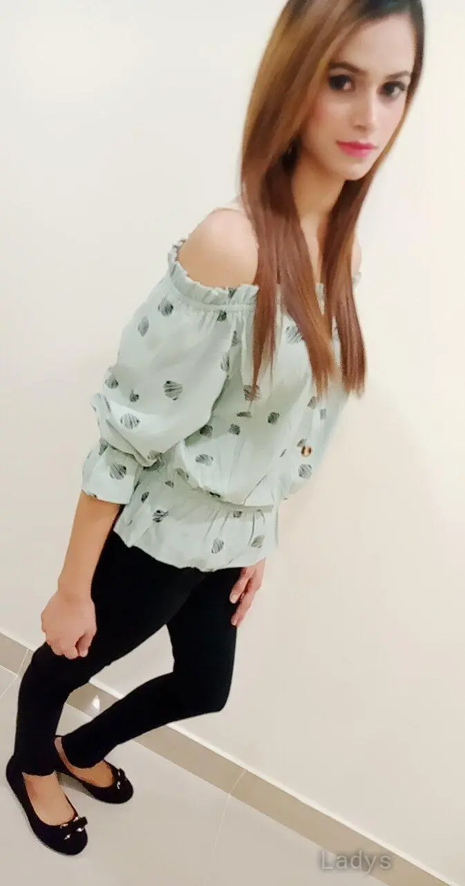 Katy Indian Girl, 22 years old Dubai escort girl with big tits, height 167 sm, Weight  kg