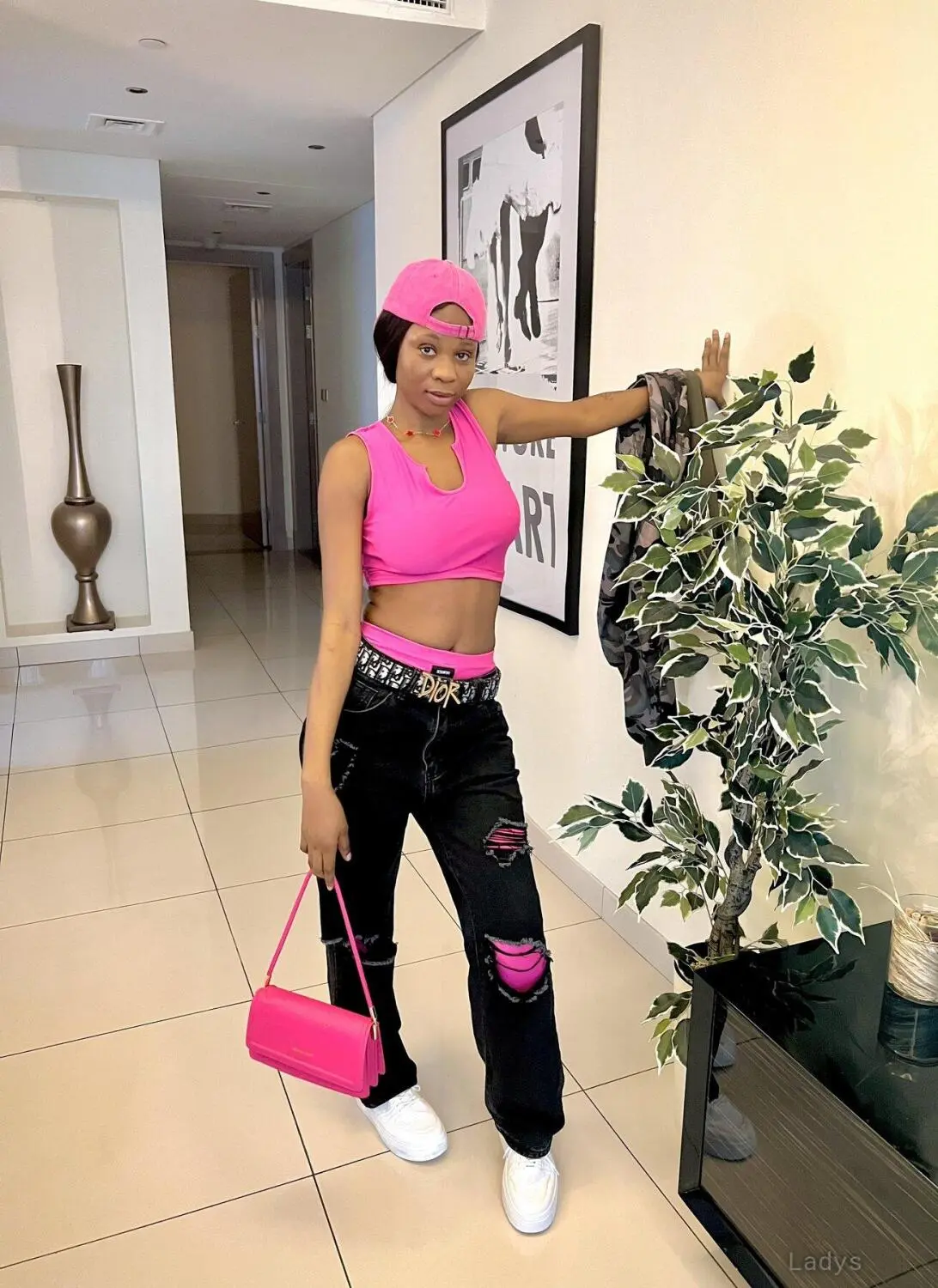 Kissy Bliss, 22 years old Dubai escort girl with big tits, height sm, Weight kg