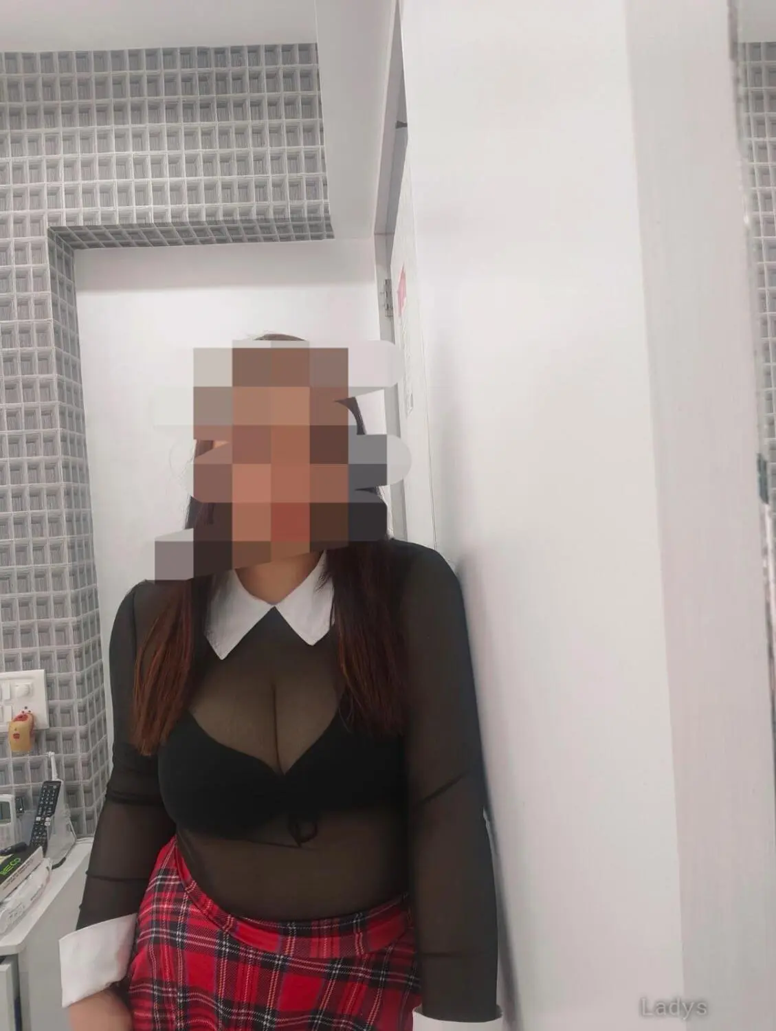 Lindi,, 30 years old Dubai escort girl with big tits, height 157 sm, Weight  kg