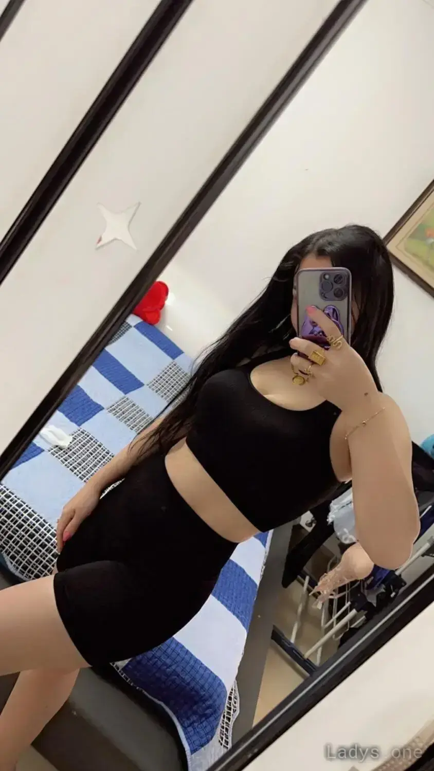 Meme, 29 years old Dubai escort girl with big tits, height 160 sm, Weight  kg