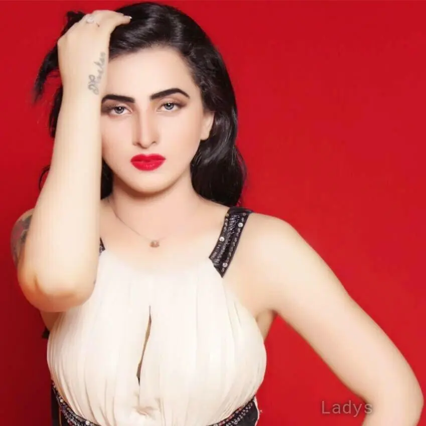 Muskan Busty Girl, 23 years old Dubai escort girl with big tits, height 167 sm, Weight kg