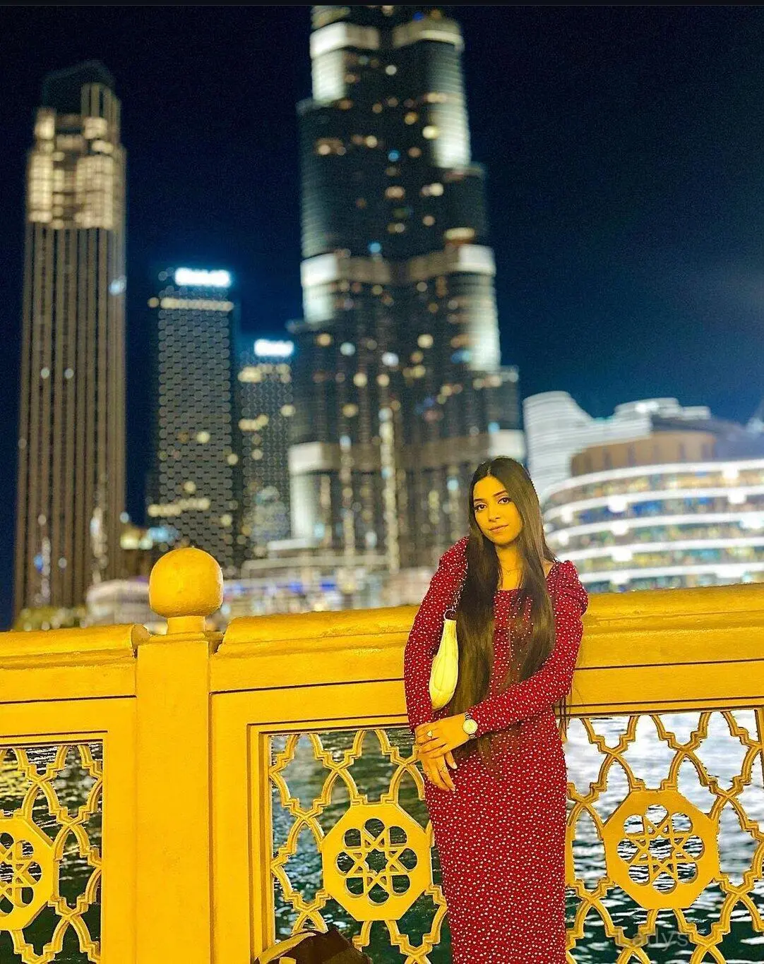 Palvi, 23 years old Dubai escort girl with big tits, height 168 sm, Weight  kg
