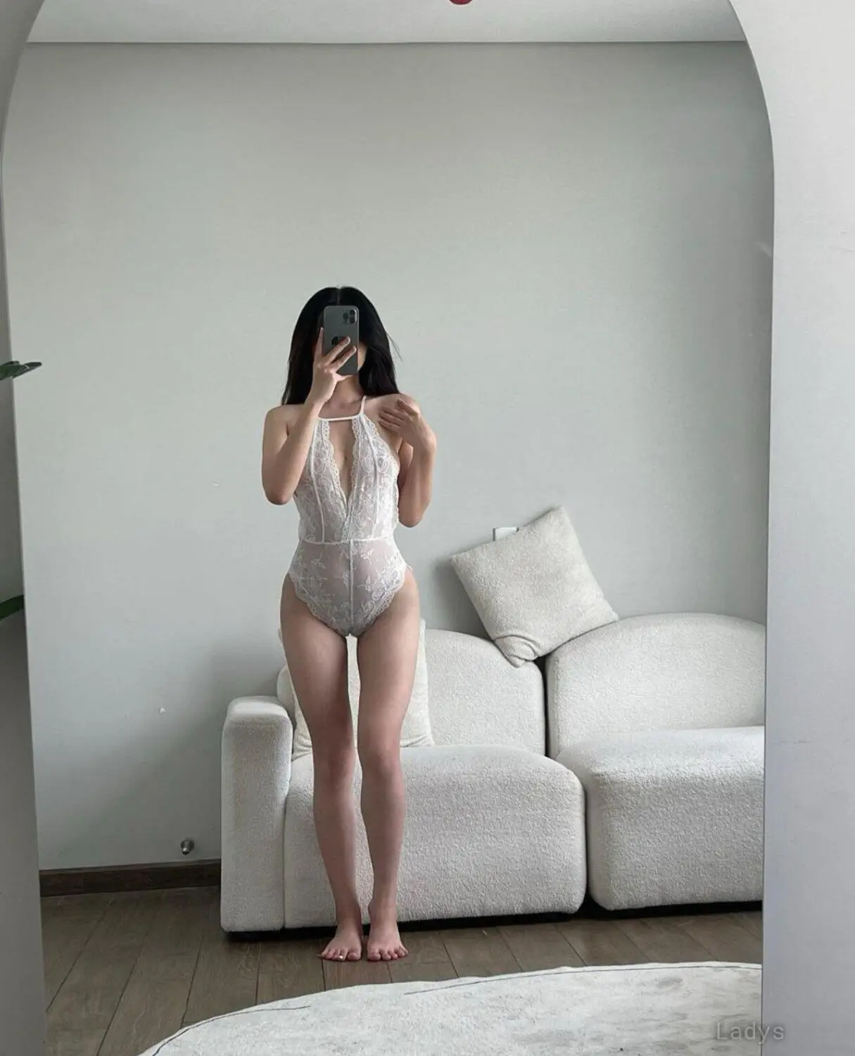 Rachel, 22 years old Dubai escort girl with big tits, height 165 sm, Weight  kg