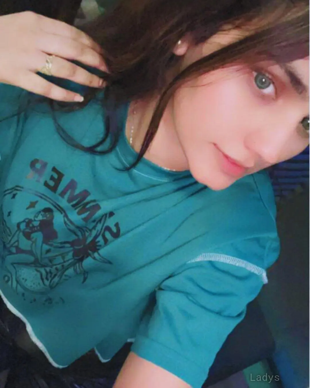 Ruchi, 20 years old Dubai escort girl with big tits, height 185 sm, Weight  kg