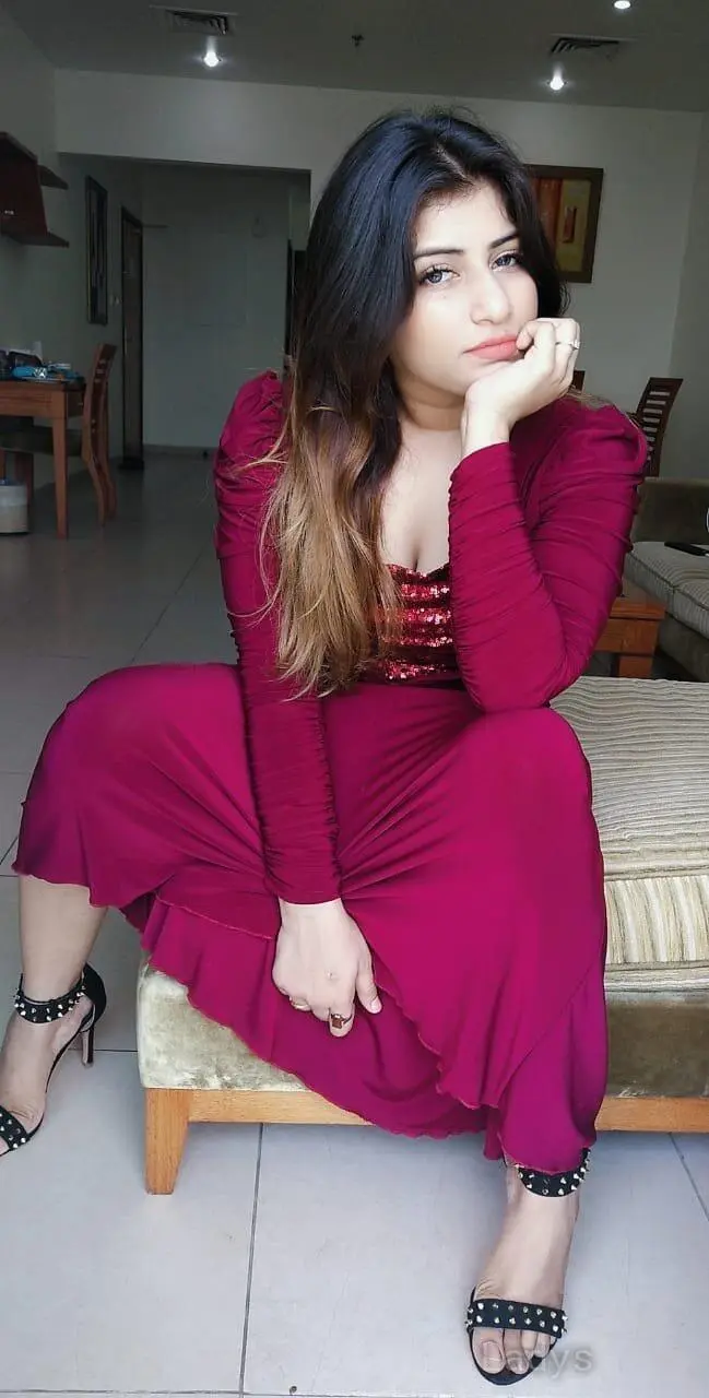 Sonal, 23 years old Dubai escort girl with big tits, height 168 sm, Weight  kg