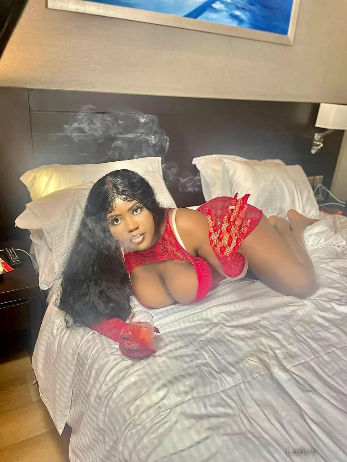 Tonia, 22 years old Dubai escort girl with big tits, height 154 sm, Weight kg