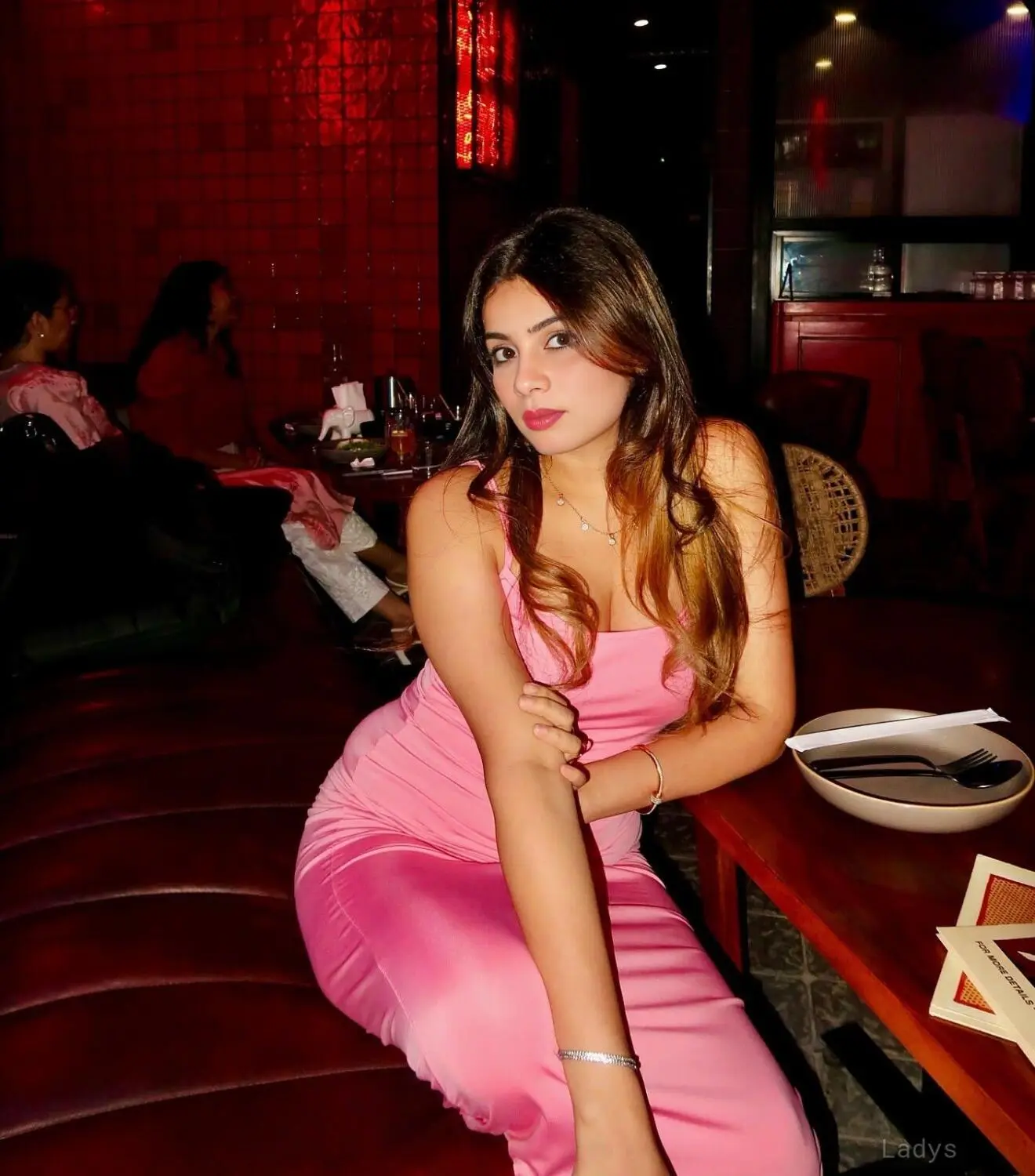 Varsha Indian, 22 years old Dubai escort girl with big tits, height 169 sm, Weight  kg