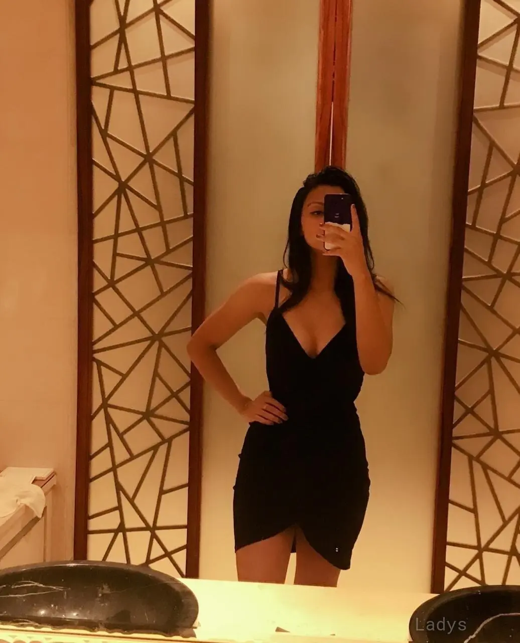Vip Premium Escort Model, 25 years old Dubai escort girl with big tits, height 169 sm, Weight kg