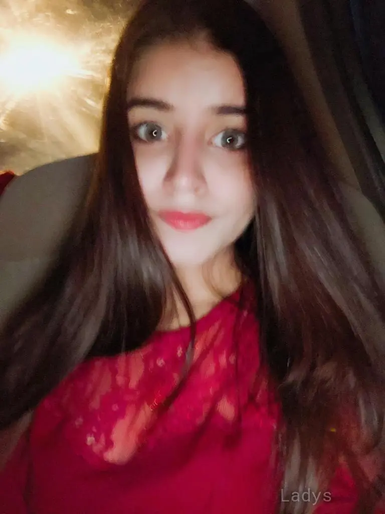 Akansha Indian Model3, 19 years beautiful nude Dubai escorts girl, height 167 sm, Weight kg