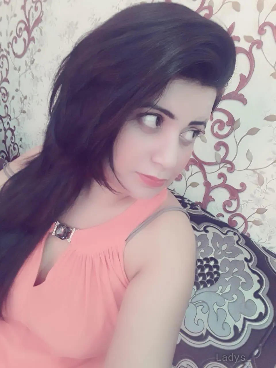 Alisha, 21 years beautiful nude Dubai escorts girl, height 167 sm, Weight  kg