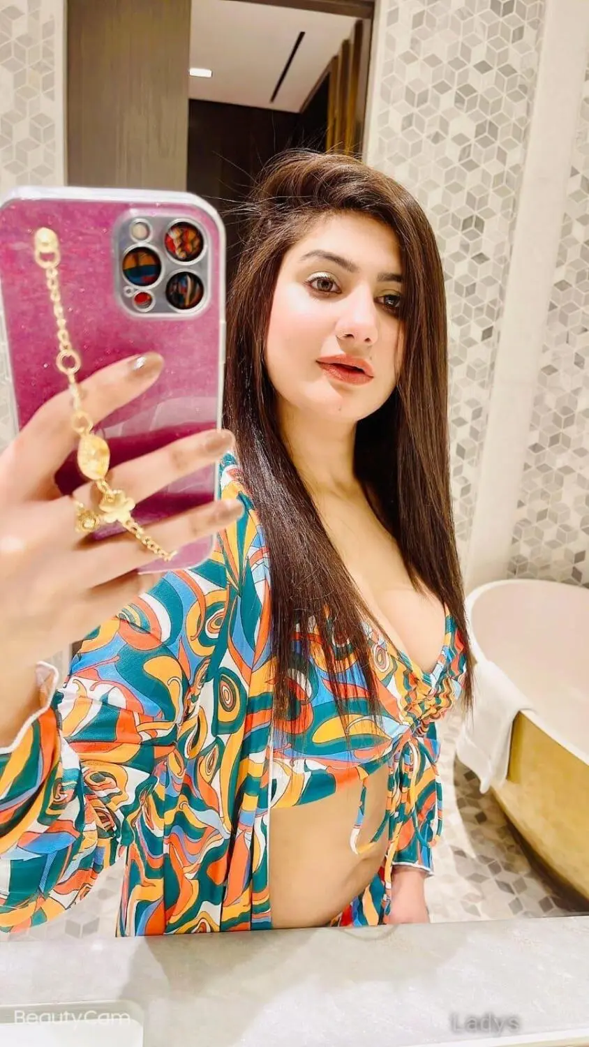 Anaya, 21 years beautiful nude Dubai escorts girl, height 165 sm, Weight kg