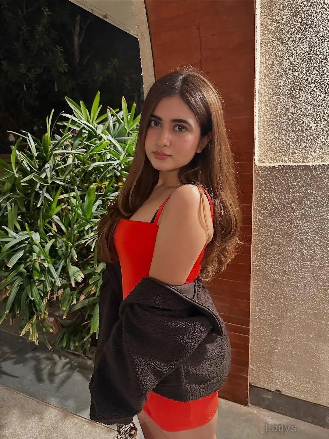 Anisha, 23 years beautiful nude Dubai escorts girl, height 170 sm, Weight  kg