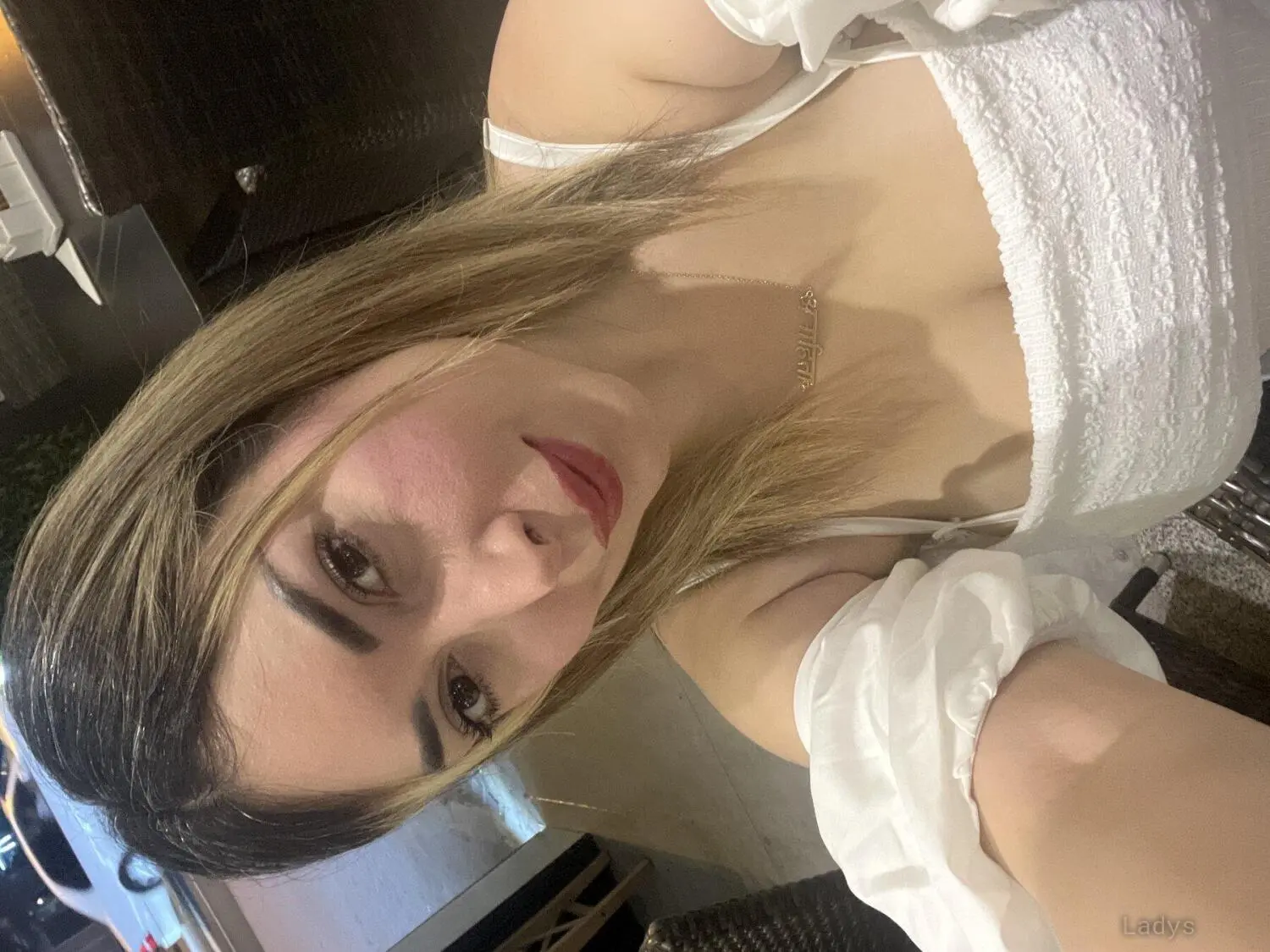 Anita, 28 years beautiful nude Dubai escorts girl, height 167 sm, Weight kg