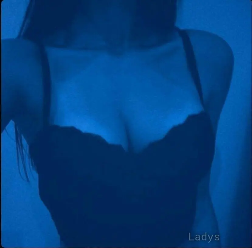Annaya, 24 years beautiful nude Dubai escorts girl, height 172 sm, Weight  kg