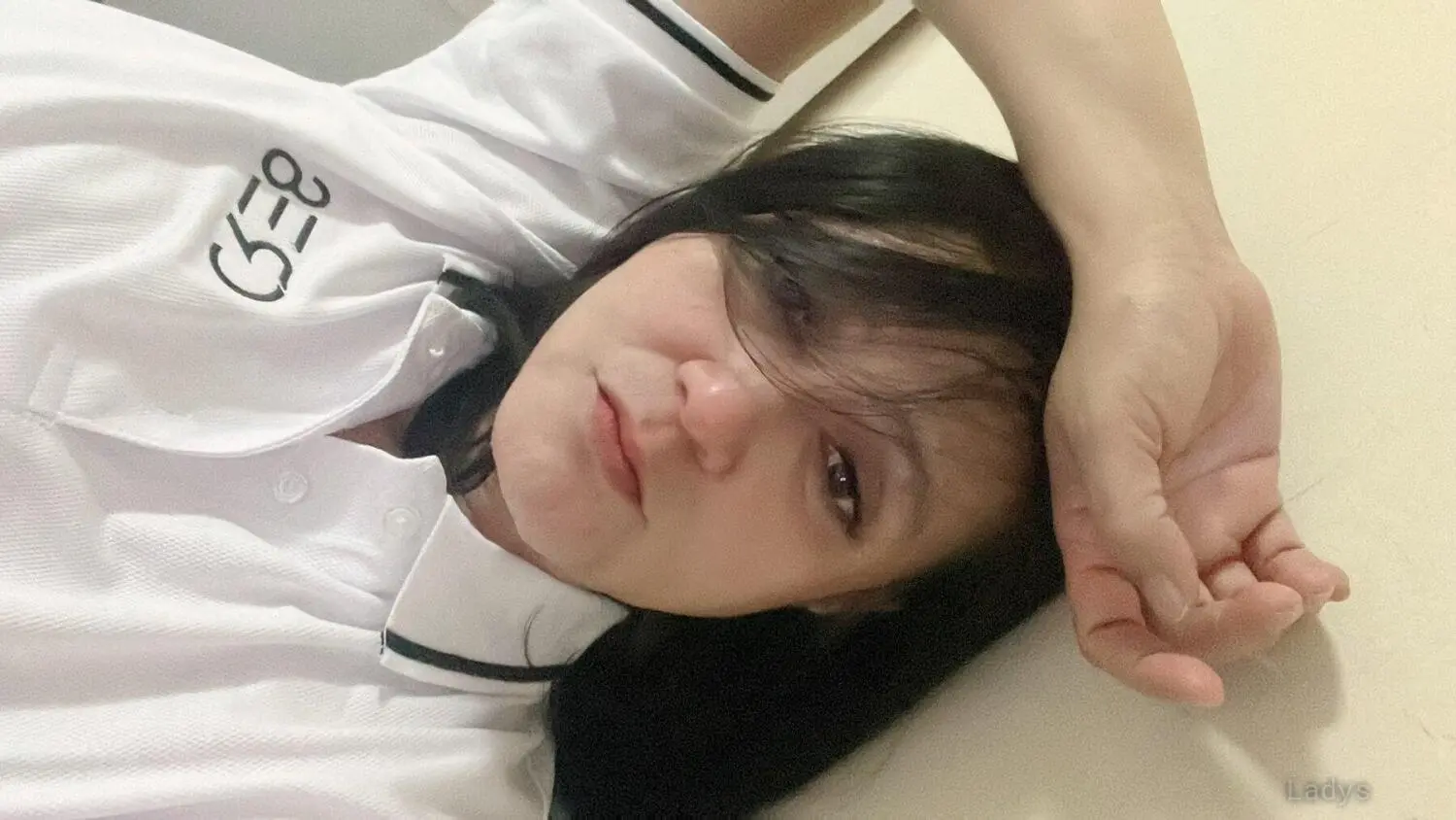 Chery, 43 years beautiful nude Dubai escorts girl, height 168 sm, Weight  kg