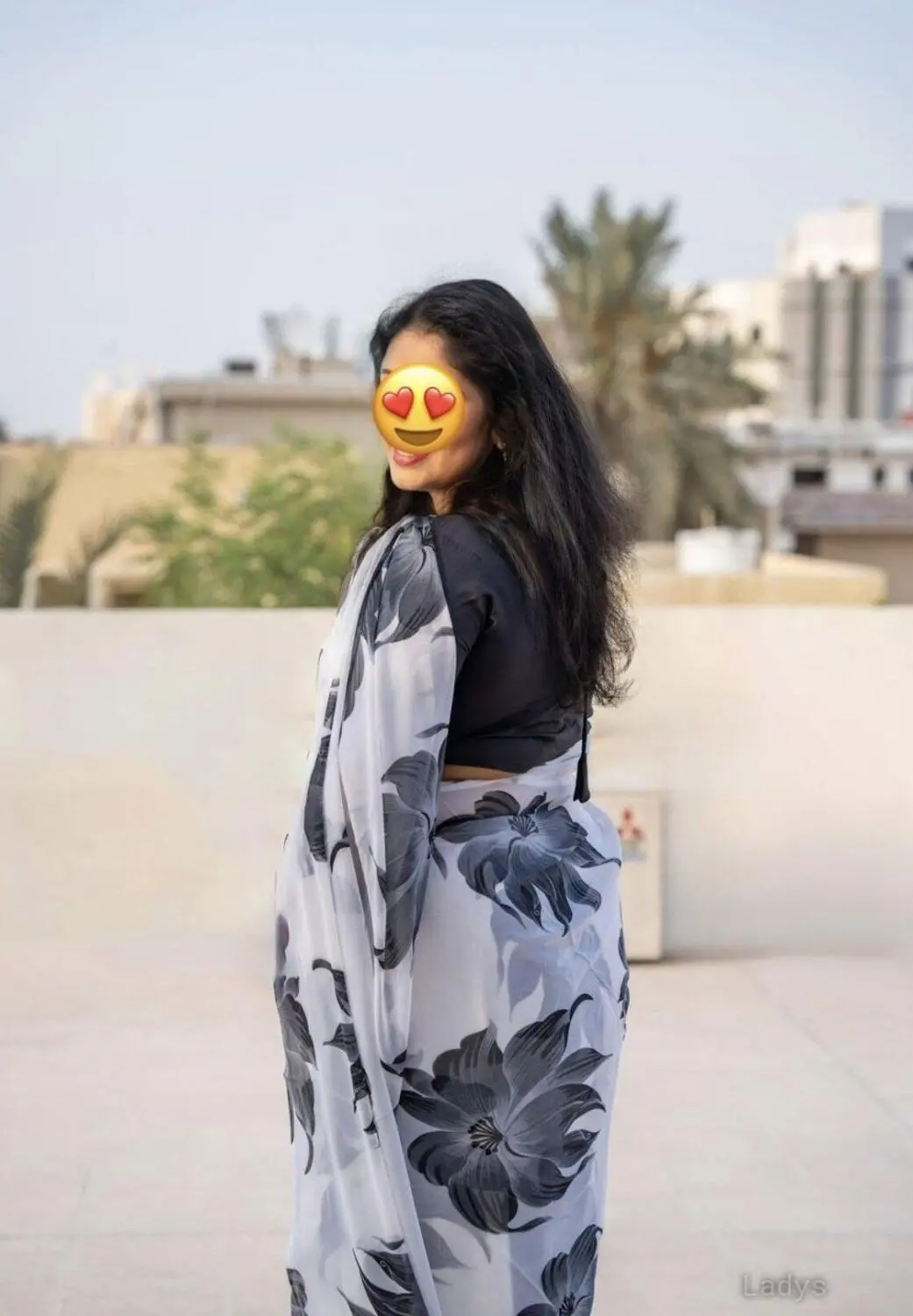 Diviya, 35 years beautiful nude Dubai escorts girl, height  sm, Weight  kg