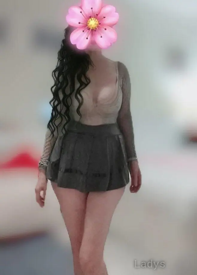 Genesis, 33 years beautiful nude Dubai escorts girl, height 163 sm, Weight  kg