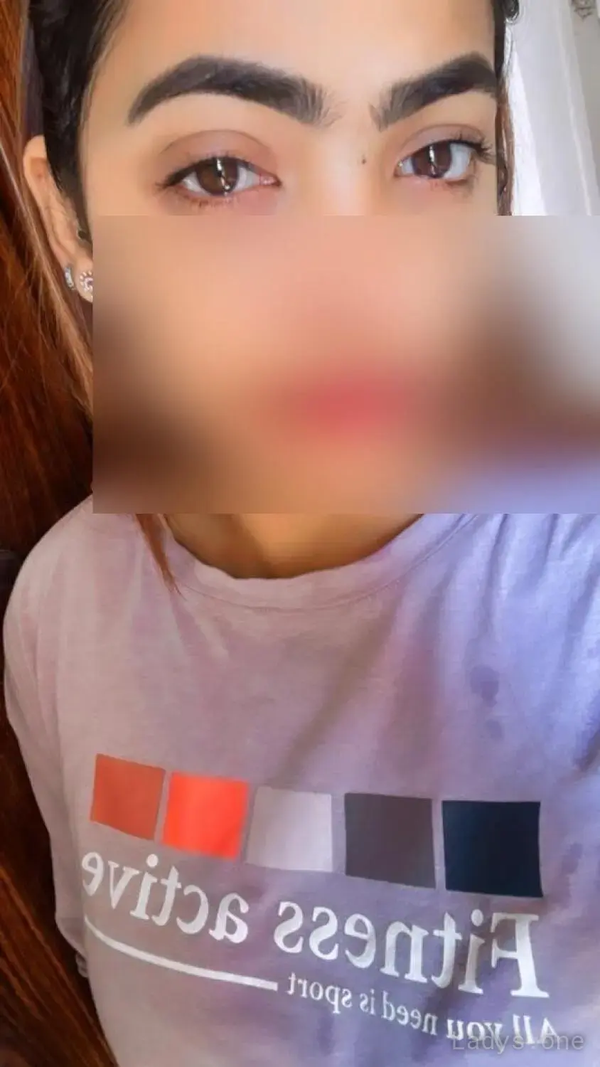 Girija Tamil, 27 years beautiful nude Dubai escorts girl, height 156 sm, Weight 55 kg