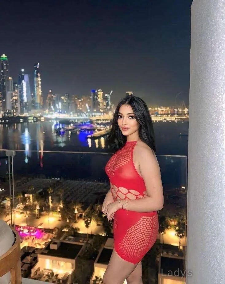 Ikram, 23 years beautiful nude Dubai escorts girl, height 170 sm, Weight  kg