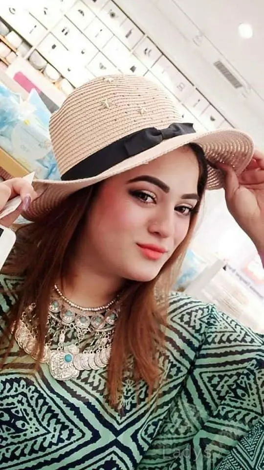Jana, 23 years beautiful nude Dubai escorts girl, height 166 sm, Weight  kg