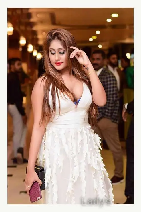 Jasmin, 24 years beautiful nude Dubai escorts girl, height 167 sm, Weight  kg