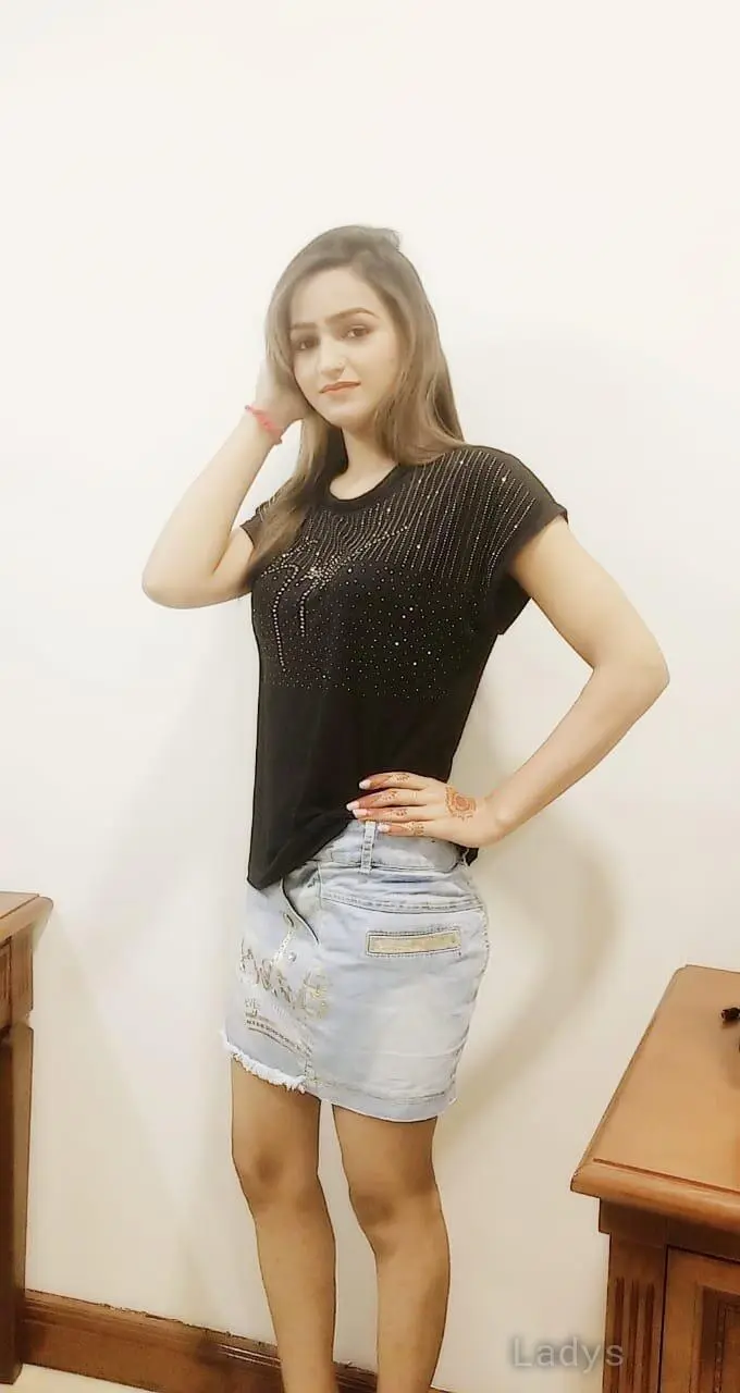 Jiya, 21 years beautiful nude Dubai escorts girl, height 166 sm, Weight  kg