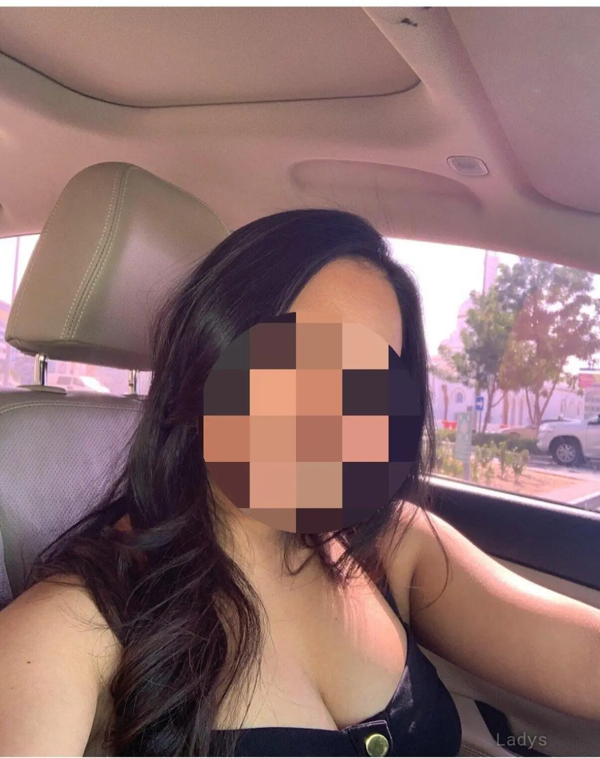 Joyce, 27 years beautiful nude Dubai escorts girl, height 157 sm, Weight  kg