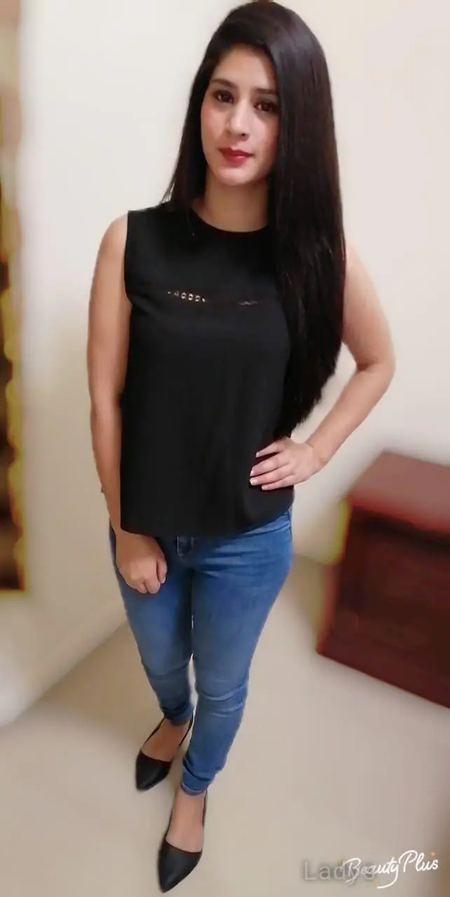 Kaif, 23 years beautiful nude Dubai escorts girl, height 166 sm, Weight  kg