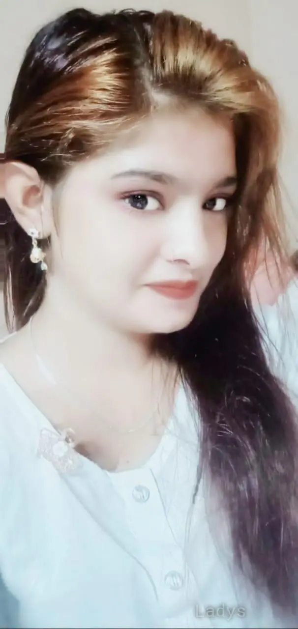 Kajal Indian Girl, 21 years beautiful nude Dubai escorts girl, height 166 sm, Weight  kg