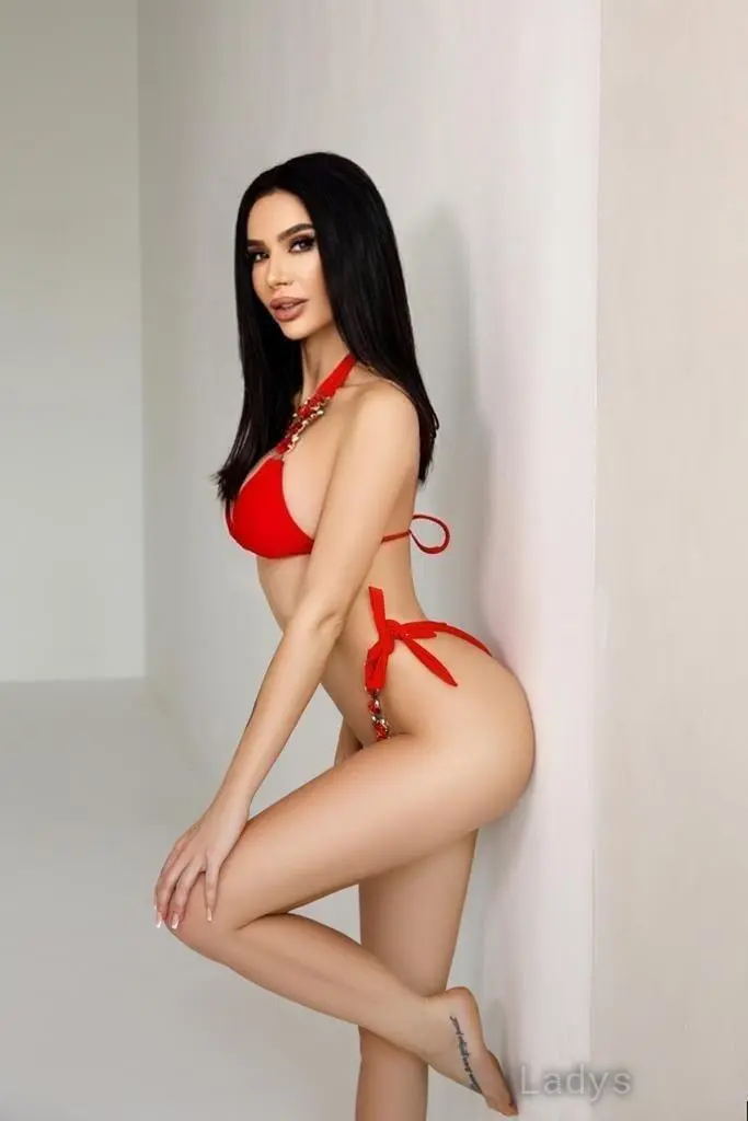 Karmen, 24 years beautiful nude Dubai escorts girl, height 154 sm, Weight  kg