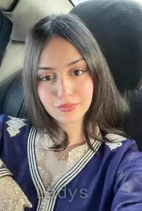 Mahi, 24 years beautiful nude Dubai escorts girl, height 152 sm, Weight 47 kg