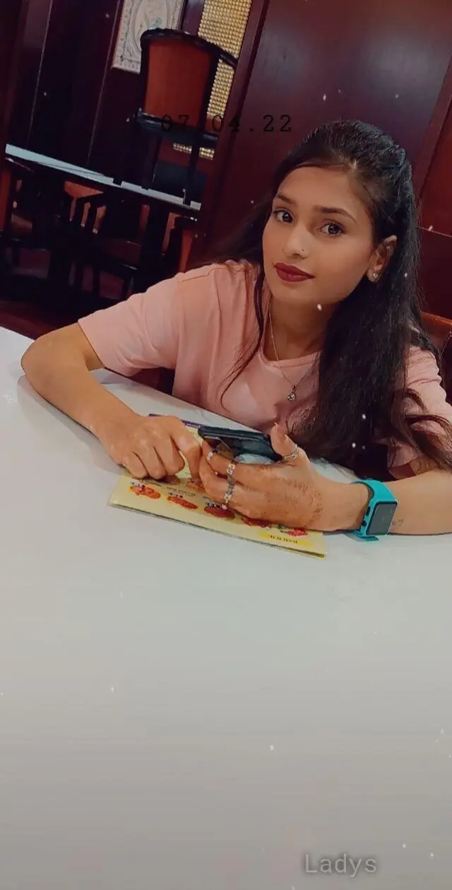 Maliha Teen, 21 years beautiful nude Dubai escorts girl, height 181 sm, Weight kg