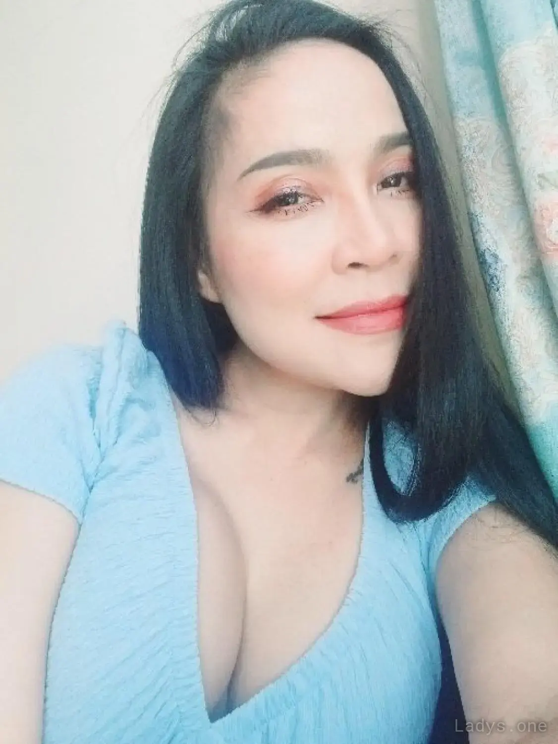 Mimi, 30 years beautiful nude Dubai escorts girl, height 157 sm, Weight 58 kg