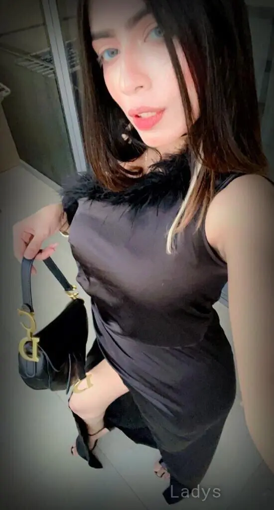 Natalia Anna1, 21 years beautiful nude Dubai escorts girl, height 180 sm, Weight kg