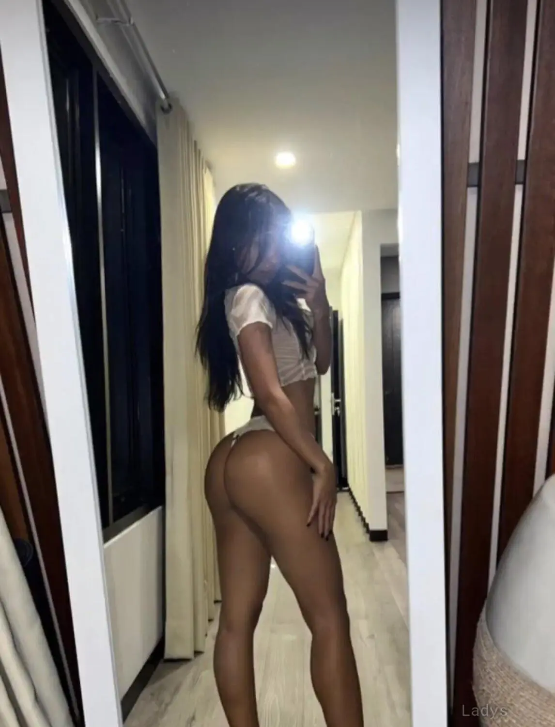 Nikajoli, 23 years beautiful nude Dubai escorts girl, height 162 sm, Weight  kg