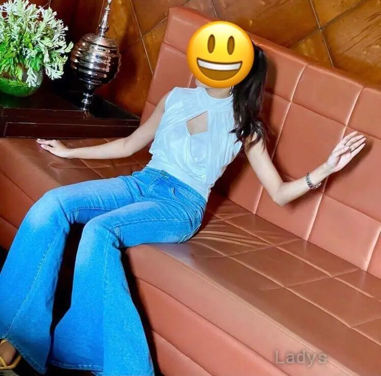 Preet23, 22 years beautiful nude Dubai escorts girl, height 152 sm, Weight kg