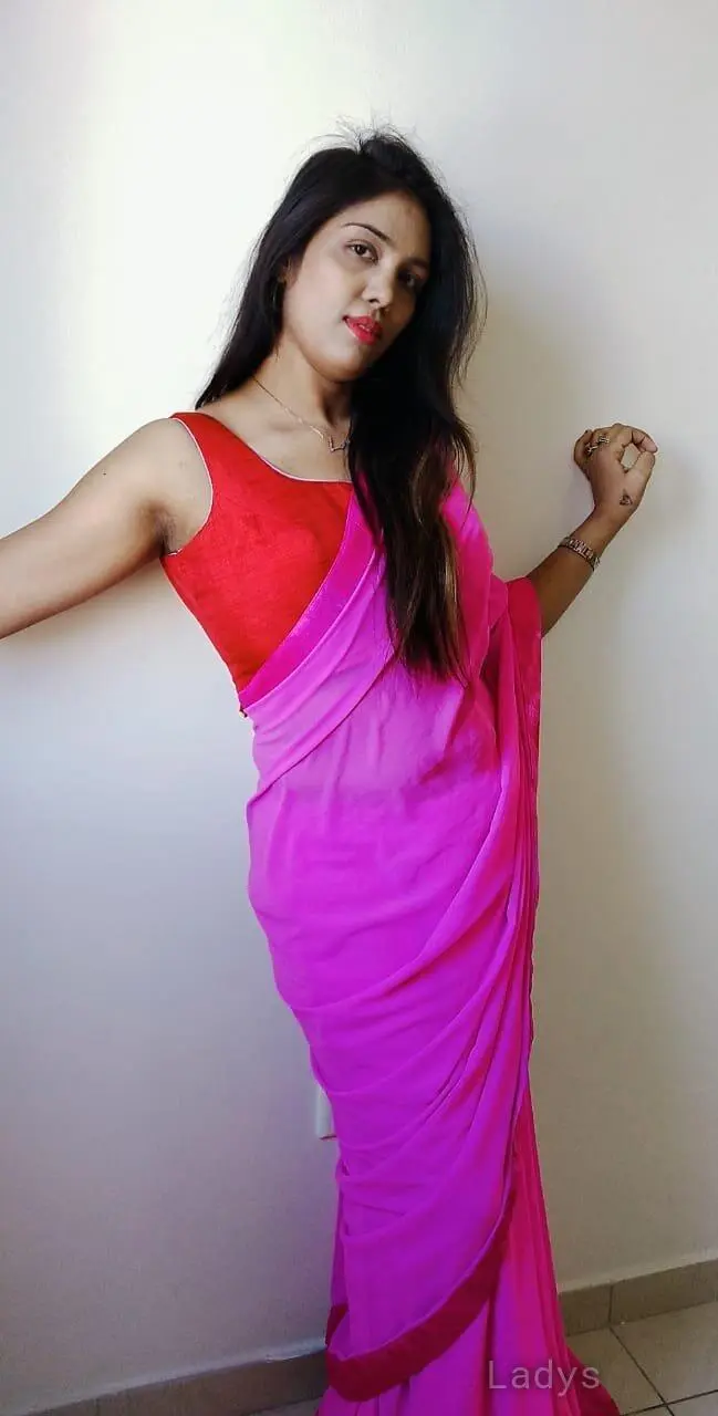 Radhika, 23 years beautiful nude Dubai escorts girl, height 167 sm, Weight kg