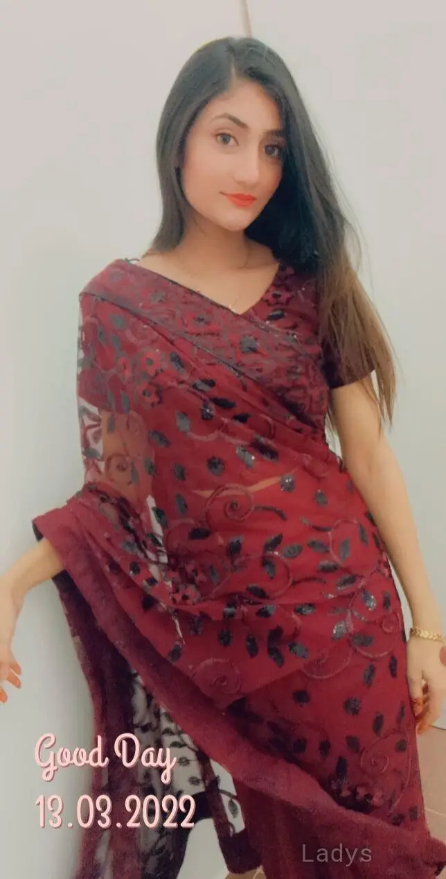 Teen, 22 years beautiful nude Dubai escorts girl, height 168 sm, Weight kg