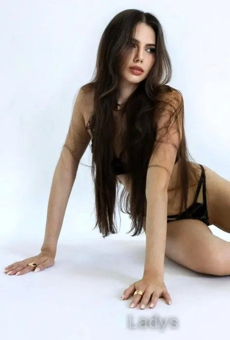 Zahara, 29 years beautiful nude Dubai escorts girl, height 166 sm, Weight 50 kg