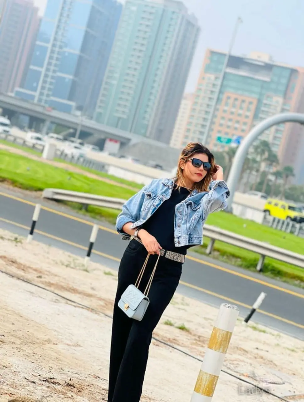 Leah, 22 years sexy hot local Dubai excorts girl, height 154 sm, Weight  kg