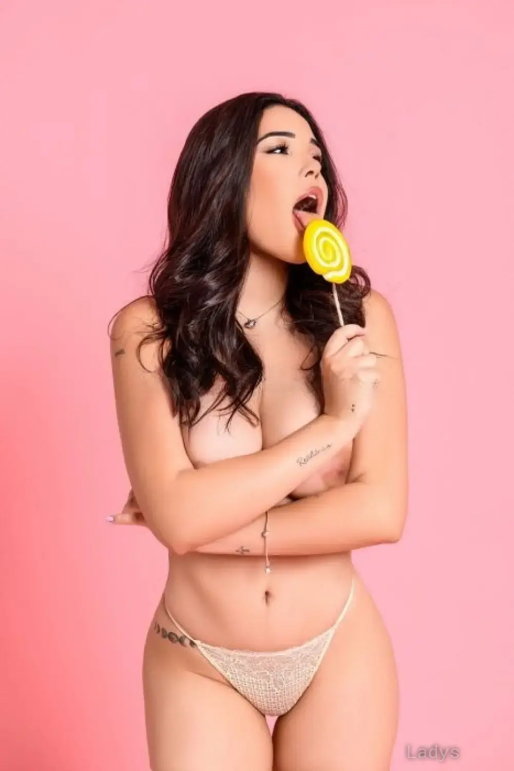 ELIZA, 22 years old Dublin escort girl with big tits, height 168 sm, Weight 58 kg