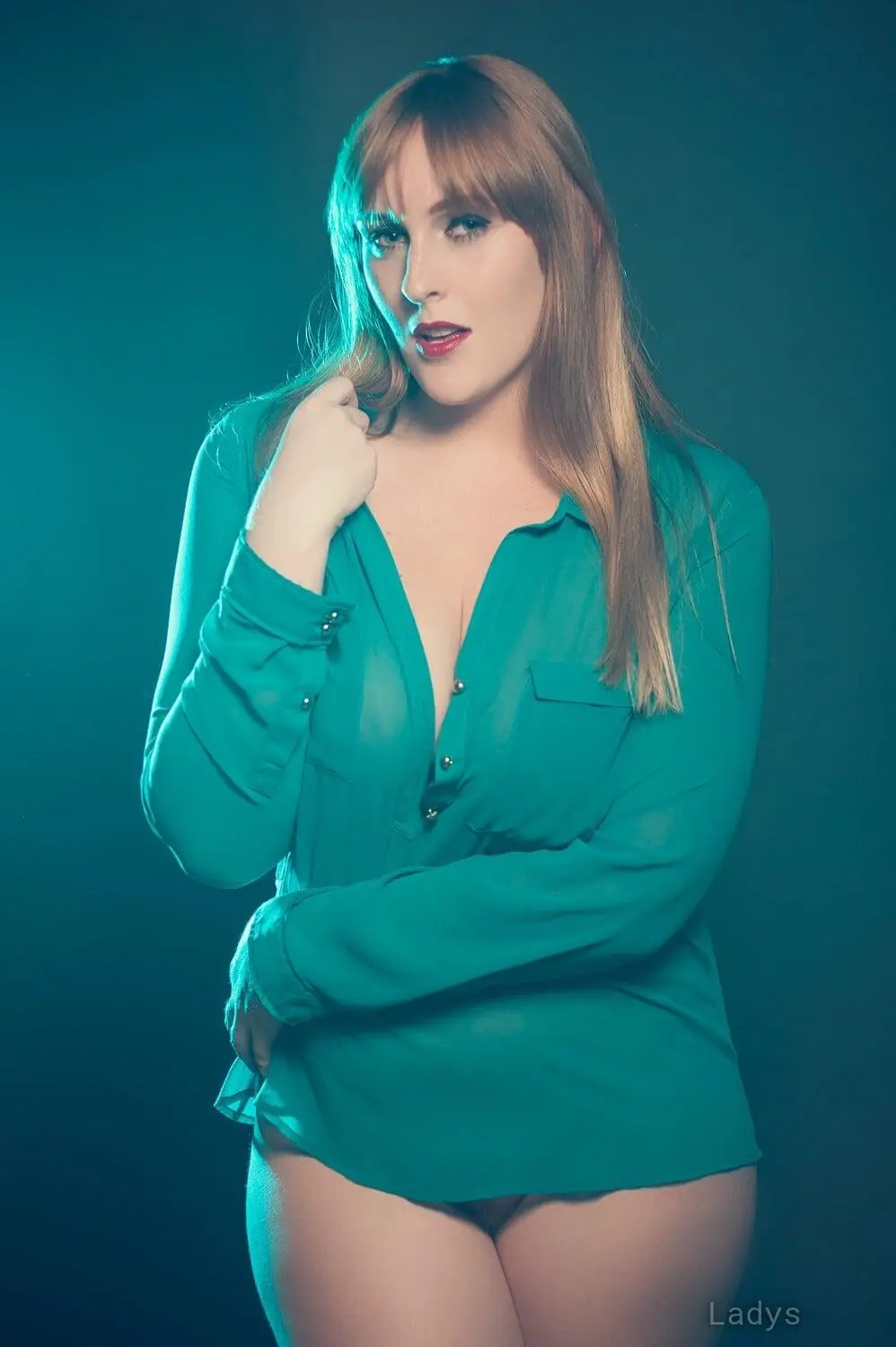 Nicole Nu, 31 years beautiful nude Dublin escorts girl, height 169 sm, Weight 65 kg