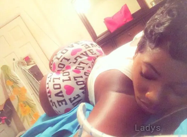Kendall, 24 years old Durban escort girl with big tits, height 172 sm, Weight  kg