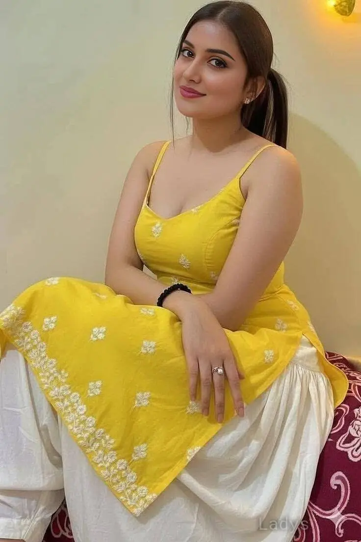 Yamini,  years beautiful nude Durban escorts girl, height  sm, Weight  kg