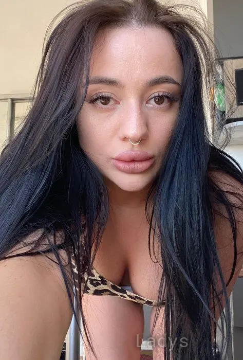 Emilia, 23 years beautiful nude Durres escorts girl, height 166 sm, Weight 56 kg