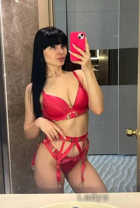 Sara, 24 years beautiful nude Durres escorts girl, height 165 sm, Weight 49 kg