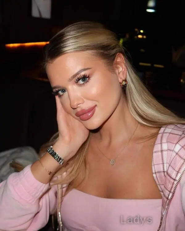 AnitaSweet, 22 years beautiful nude East Bay escorts girl, height 172 sm, Weight 53 kg