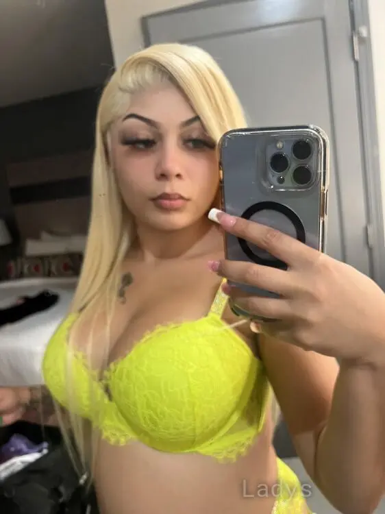 ThereaaalTrinityxxx, 22 years beautiful nude East Bay escorts girl, height 149 sm, Weight 60 kg